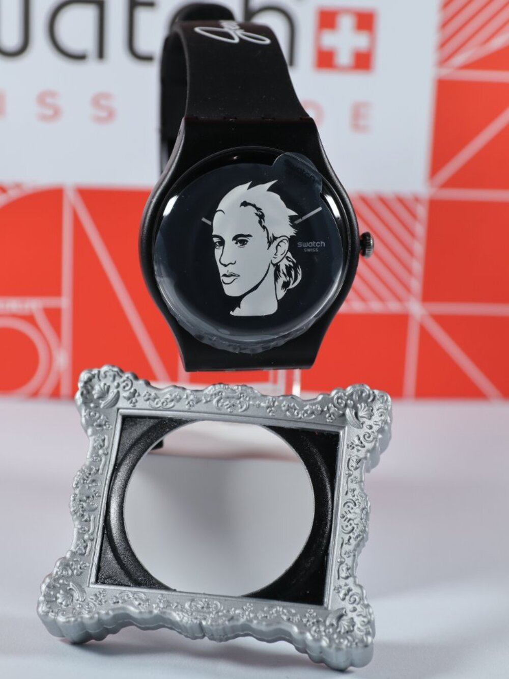 New Limited Swiss Swatch Art Special SUOZ121 Portrait by Jeremy Scott 41MM
